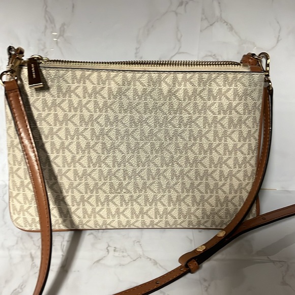 Michael Kors Bags Michael Kors Crossbody Poshmark